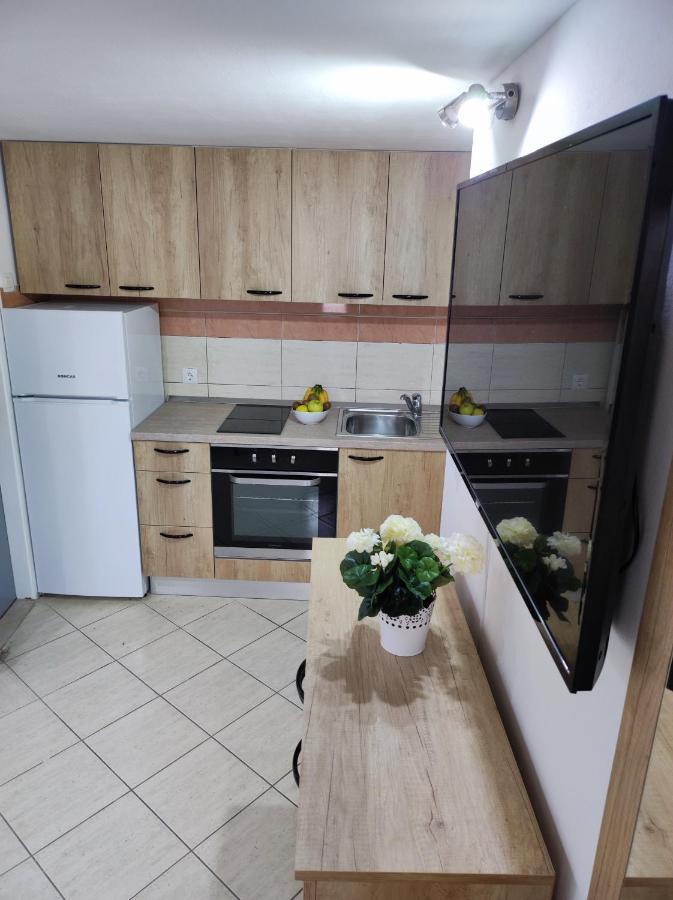 Stone House Lovric Apartment Kaštela Екстериор снимка