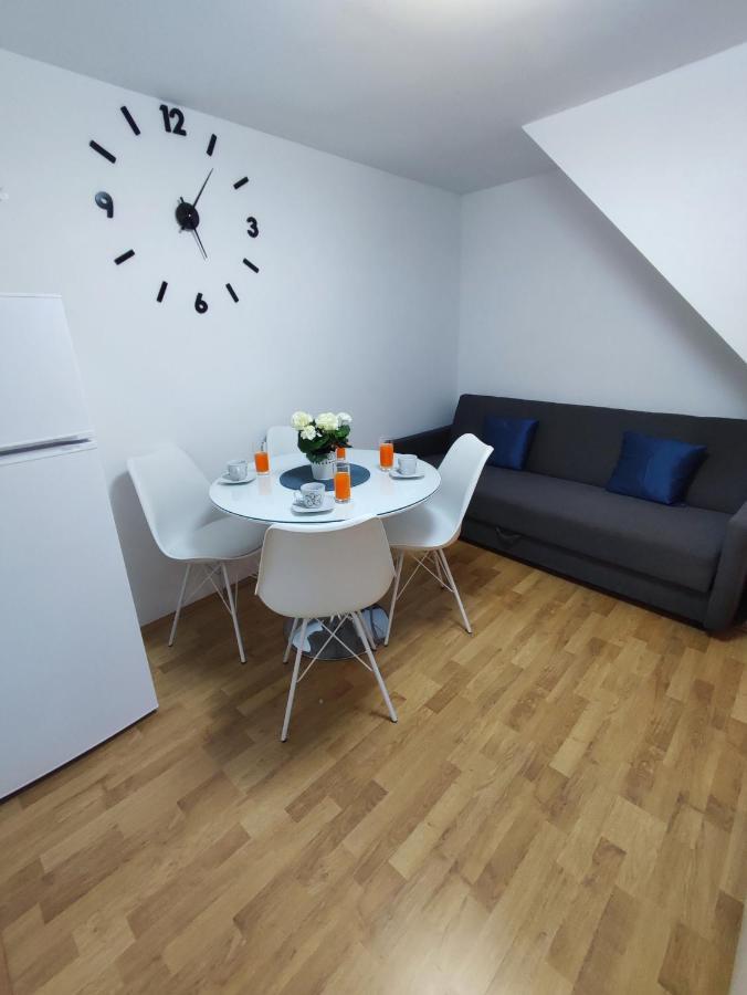 Stone House Lovric Apartment Kaštela Екстериор снимка