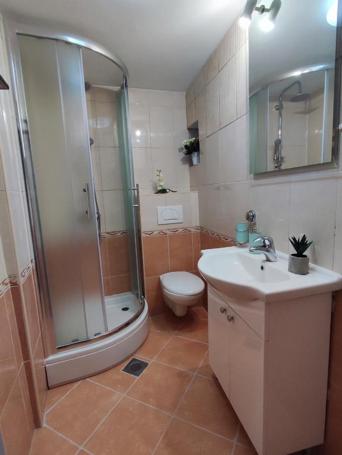 Stone House Lovric Apartment Kaštela Екстериор снимка