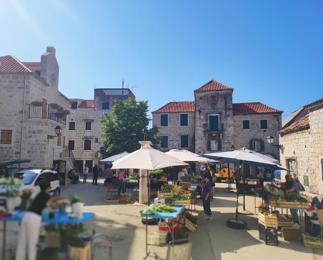 Stone House Lovric Apartment Kaštela Екстериор снимка