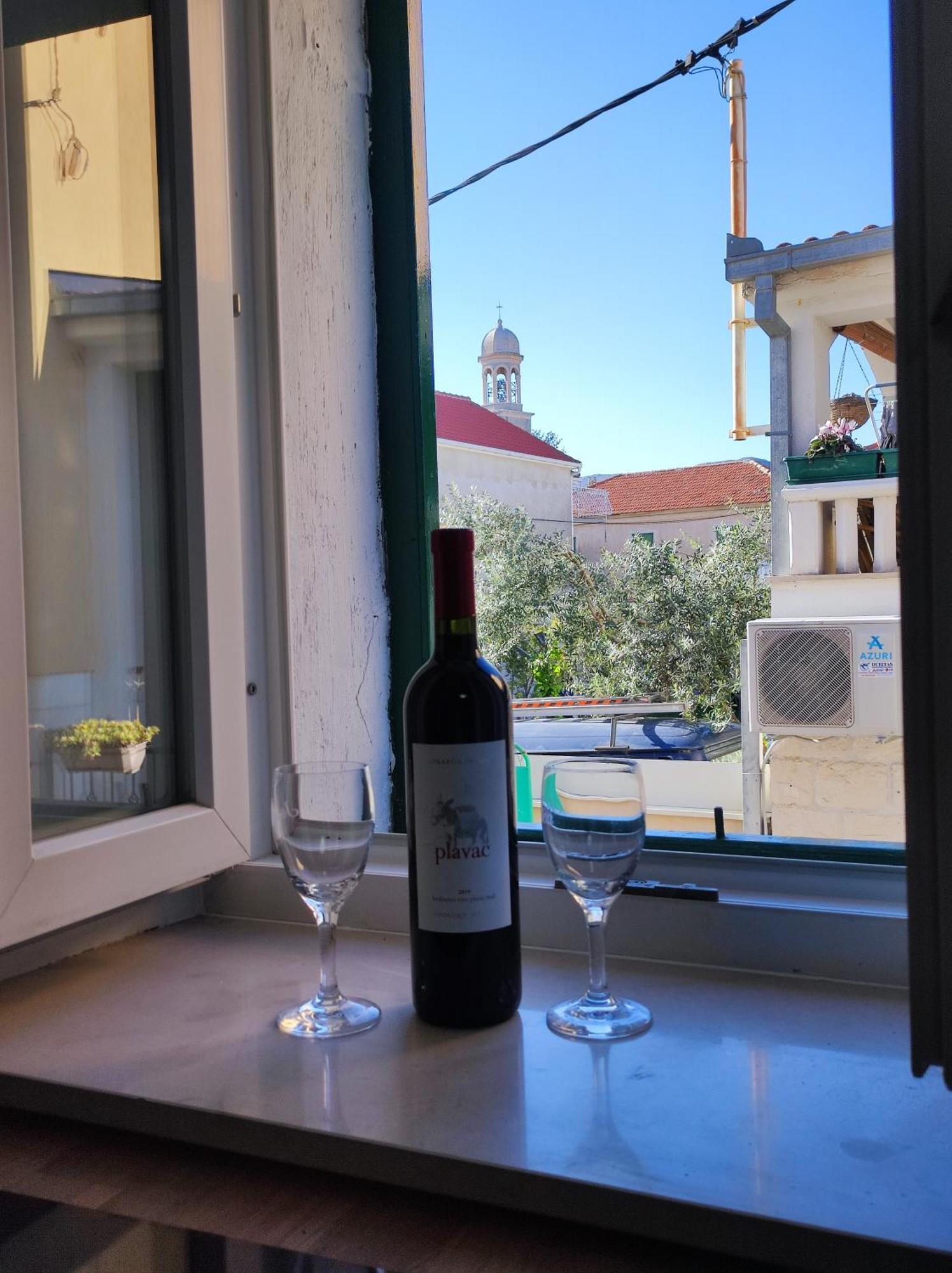 Stone House Lovric Apartment Kaštela Стая снимка